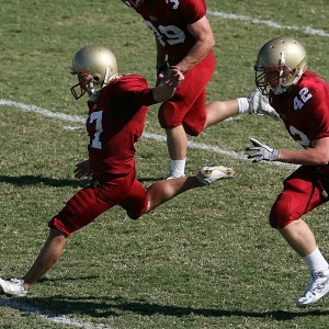 开云电子竞技-意大利豪强力克对手，赢得胜利领跑，意大利豪格鞋怎么样